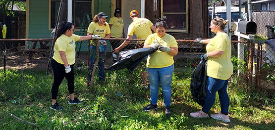 reliant-employees-cleaning-house